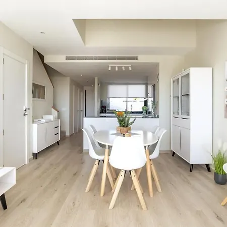 Terraced House Close Town Holiday home