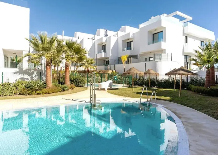 Terraced House Close Town Holiday home