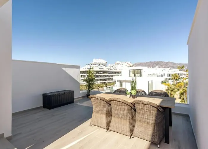 Terraced House Close Town