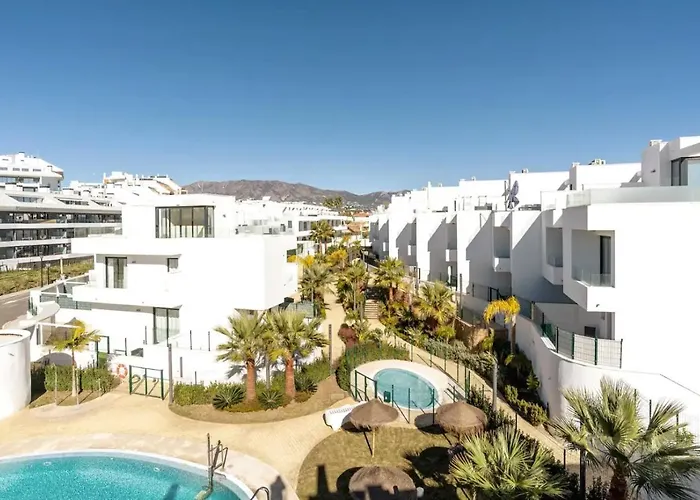 Terraced House Close Town * Fuengirola