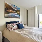 Terraced House Close Town * 푸엔히롤라